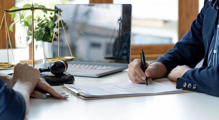 En2trade | Advocates for Equity: Best with Lawyer and Access to Justice Lawyer